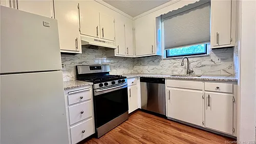 315 Hampton Ct #315 Photo 1