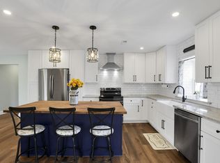 2044 River Rd, Granville, OH 43023