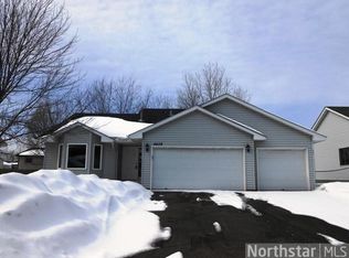 4638 Heather Ridge Rd N, Oakdale, MN 55128