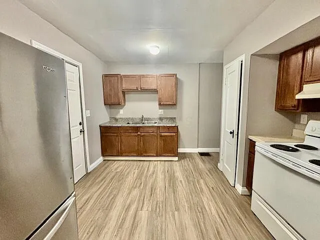 1715 E Whittier St — Photo 4
