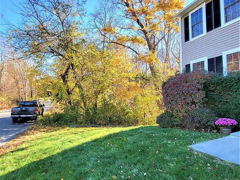 21 Hines Rd — Photo 18