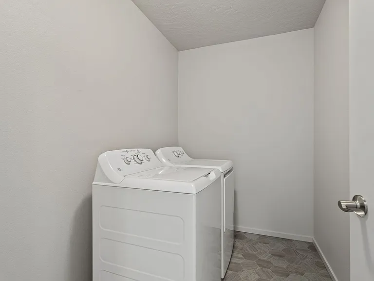 1422 N Corbin Rd — Photo 17