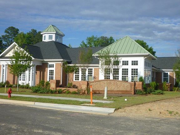 Club House and Pool area now open!