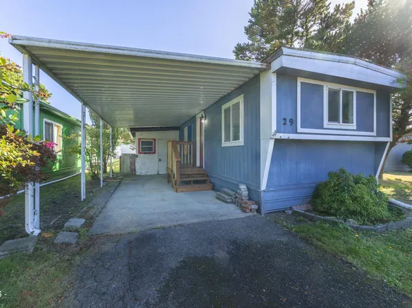 4800 SE Inlet Ave #29, Lincoln City, OR 97367