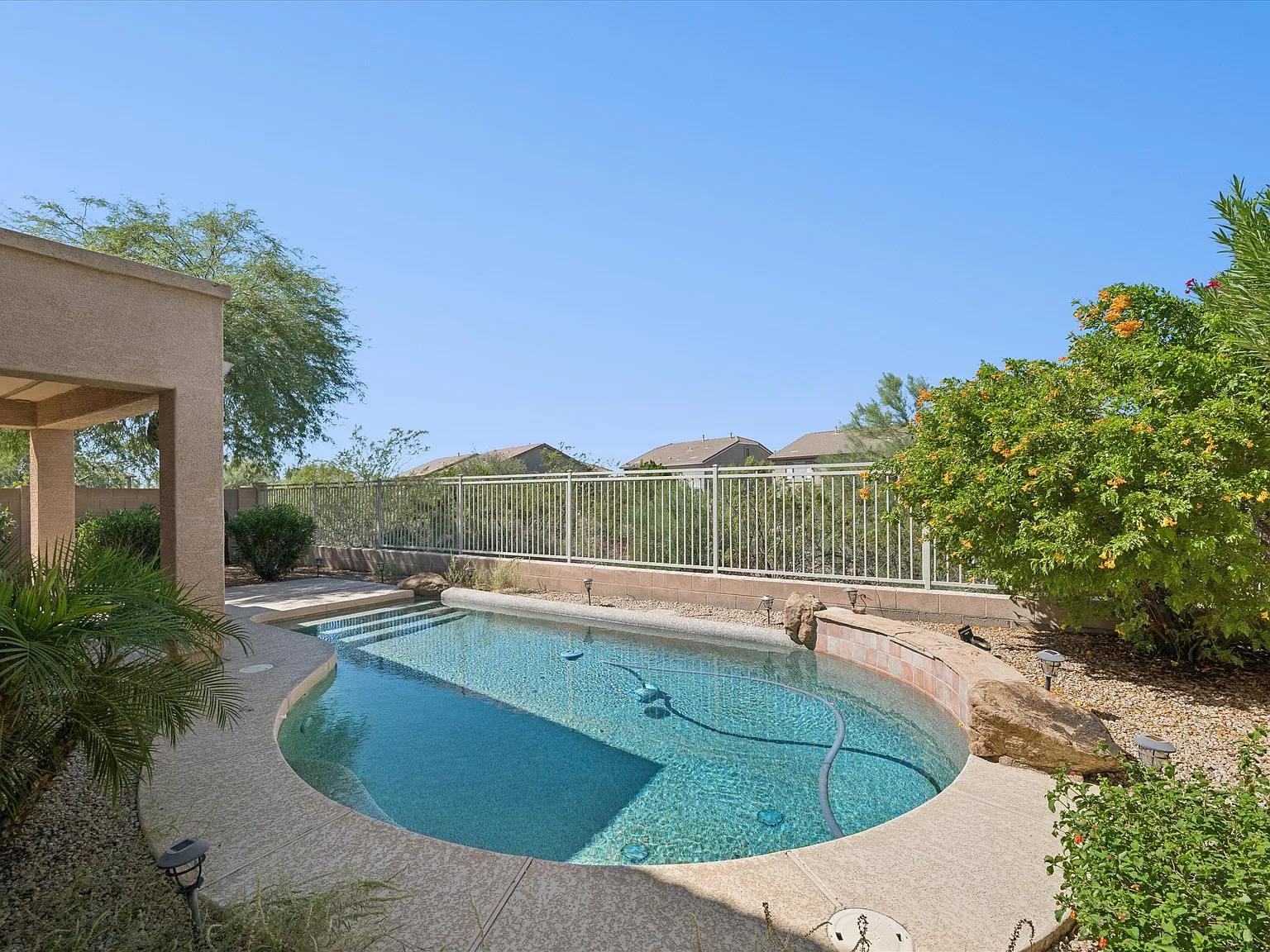 4 bed, 2230 sqft, $3,099 — Photo 4