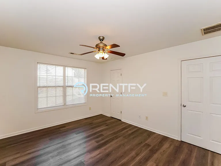 1110 Mason St — Photo 10
