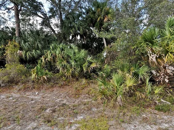 Jollivette Rd N, Miami, FL 33166
