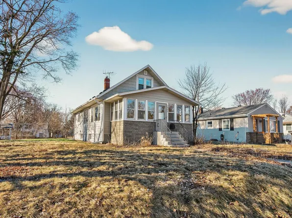 1952 Orange Ave E, Saint Paul, MN 55119