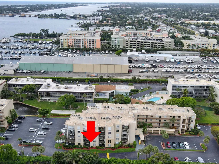 890 N Federal Hwy #103 — Photo 44