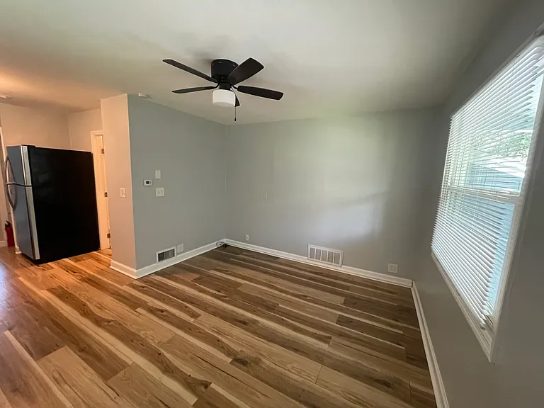505 McKay Ct — Photo 3