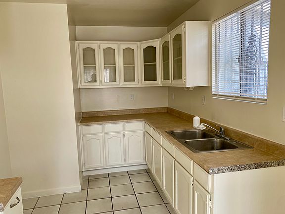 4th image of 8620 Bennett Ave #8624
