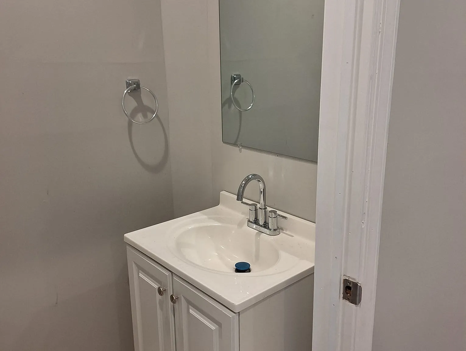 4 bed, 1254 sqft, $2,000 — Photo 3