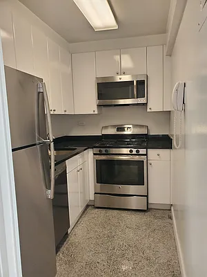 Rented by Carlyle Property Management | media 5