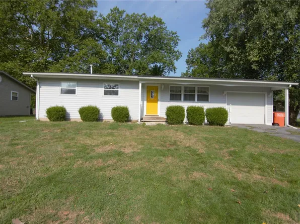 1007 N Locust St, Vandalia, IL 62471