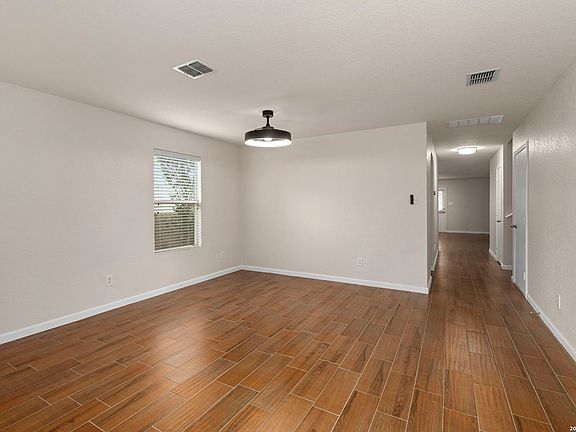 4th image of 13203 ASBURY VIS