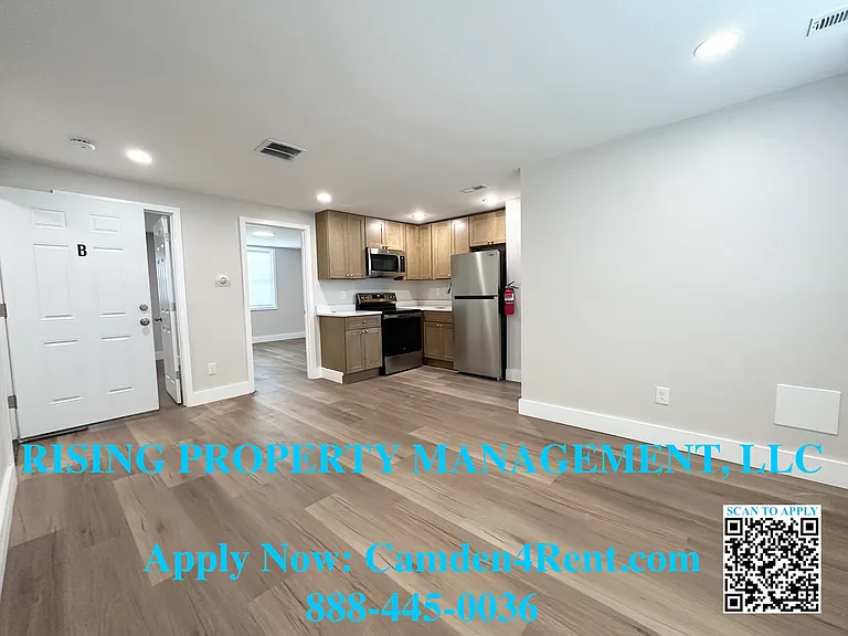1566 Bradley Ave — Photo 22
