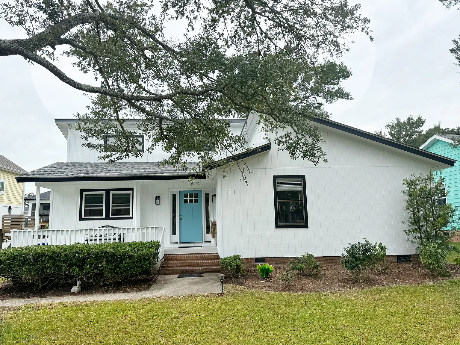 3 bed, 1309 sqft, $2,300 — Photo 1