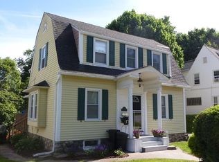 27 Indian Hill Rd, Worcester, MA 01606