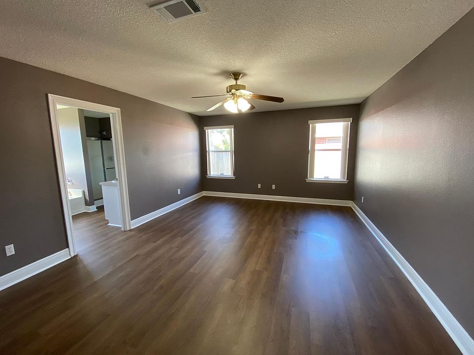 2nd image of 2825 Silent Wood Dr