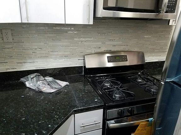 4th image of 232 E 78th St #1A