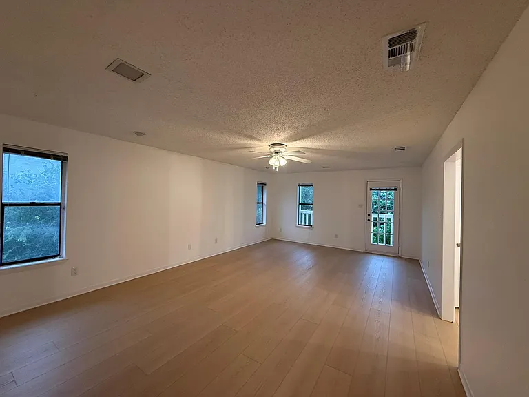 203 Blue Ridge Trl — Photo 8