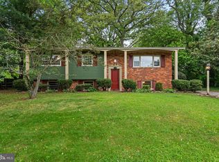 6 Bojan Ct, Millersville, MD 21108