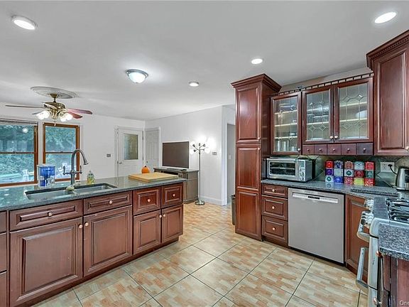 2nd image of 240 Huckleberry Tpke