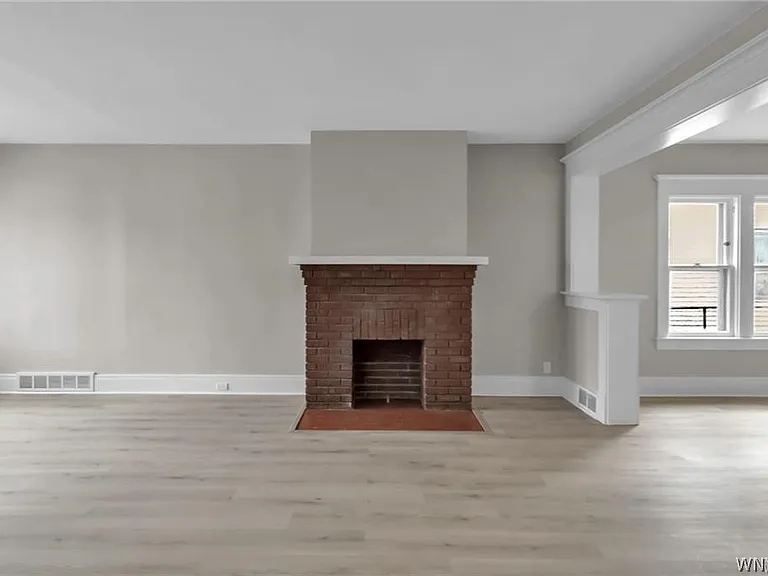 2514 Delaware Ave #1 — Photo 12