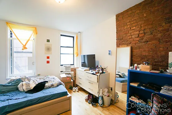 Rented by City Connections Realty | media 1