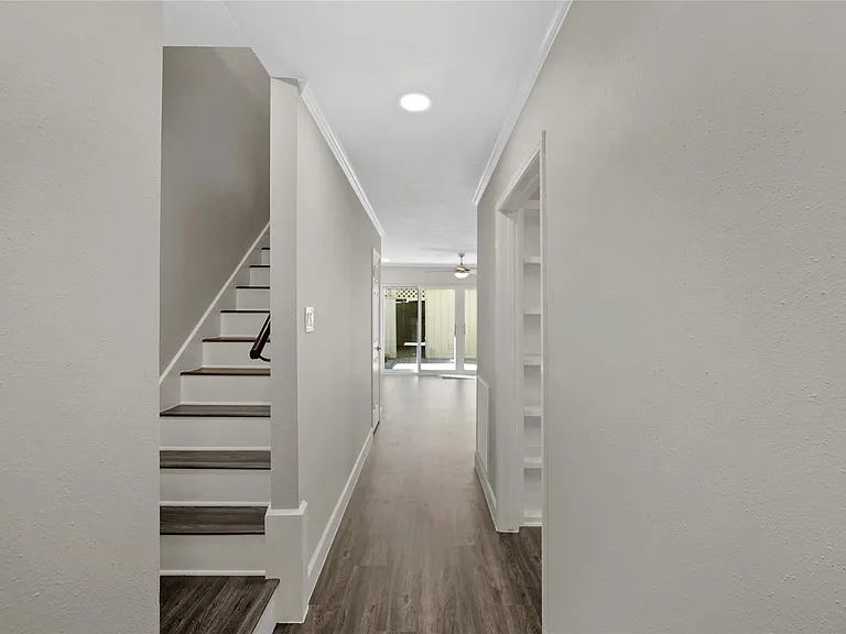 2218 Winrock Blvd #177 — Photo 2
