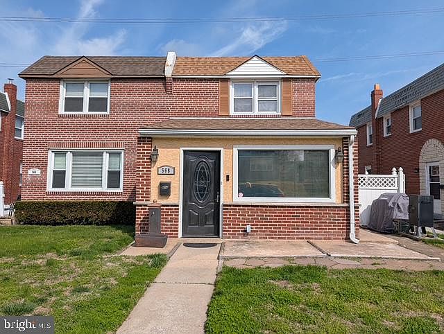 1st image of 568 Michell St