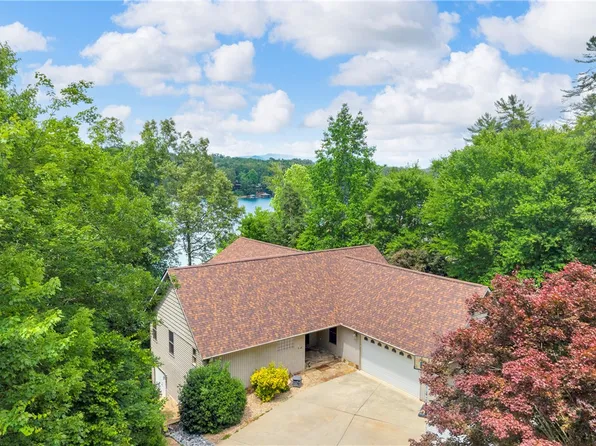 932 Bay Ridge Dr, Salem, SC 29676