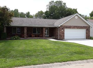 710 E Wood, Columbia, IL