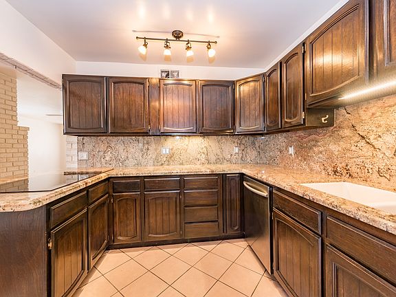 4th image of 203 S Texas Ave #0
