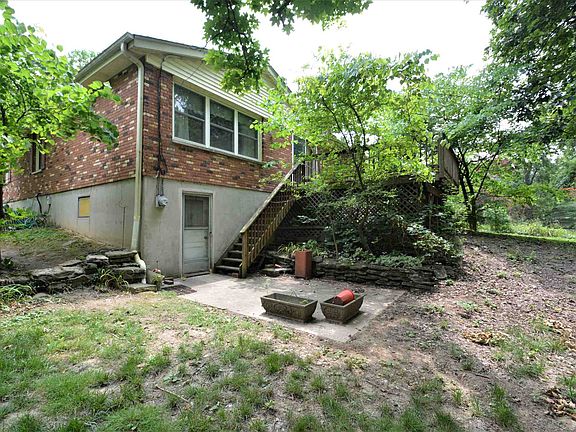 2nd image of 103 Yealey Dr