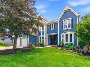 10011 W 125th Ter, Overland Park, KS 66213