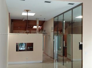 2675 S Parkview Dr #2675, Hallandale, FL 33009