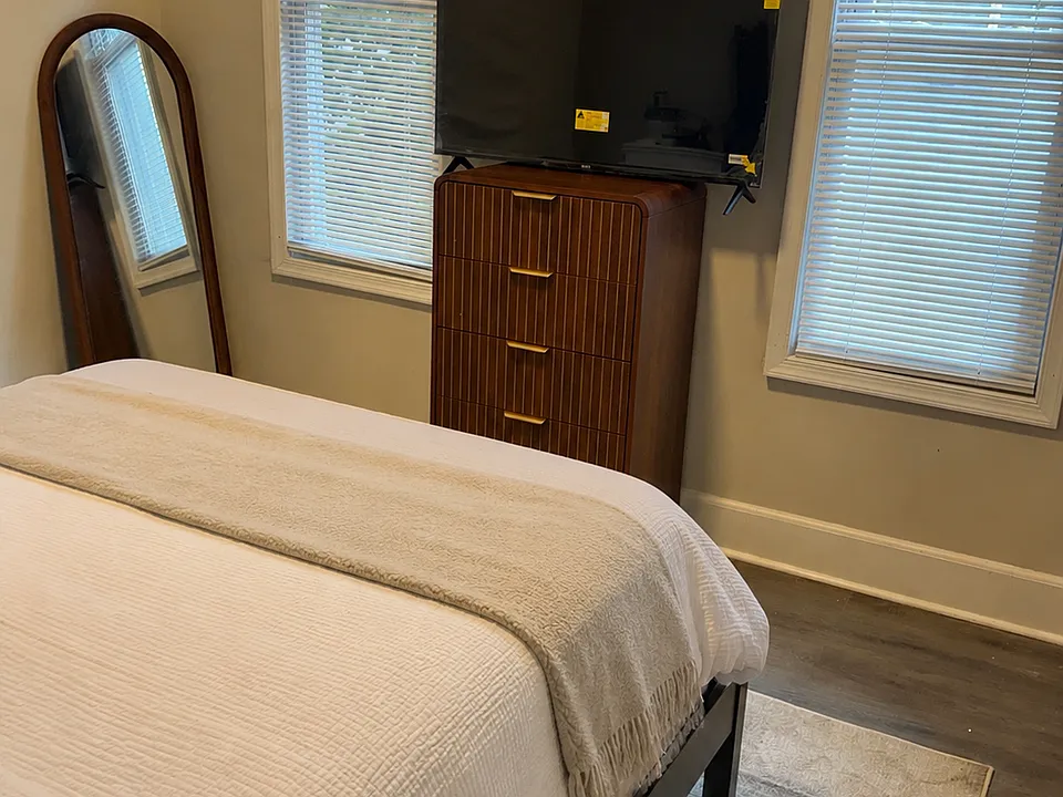 N 29th St