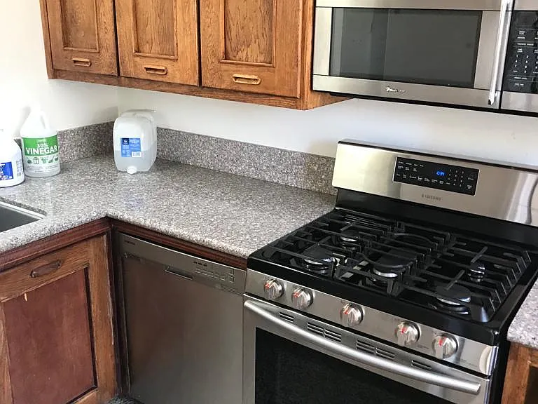 136 S Clark Dr #8 — Photo 8