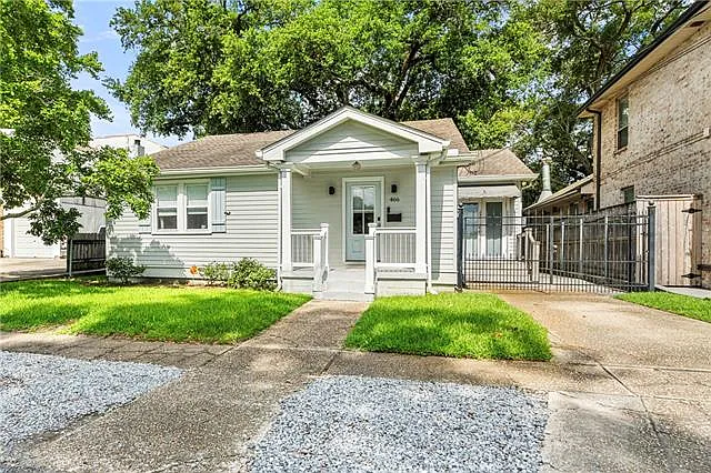 466 Focis St — Photo 14