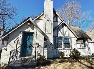 7566 Walnut St, Kansas City, MO 64114