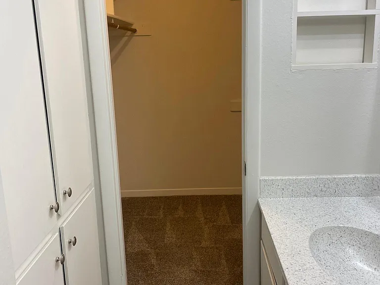 1510 W North Loop Blvd #713 — Photo 9