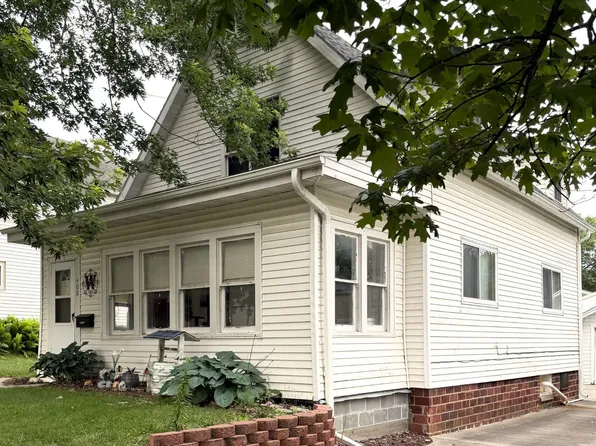 408 N Sycamore St, Creston, IA 50801