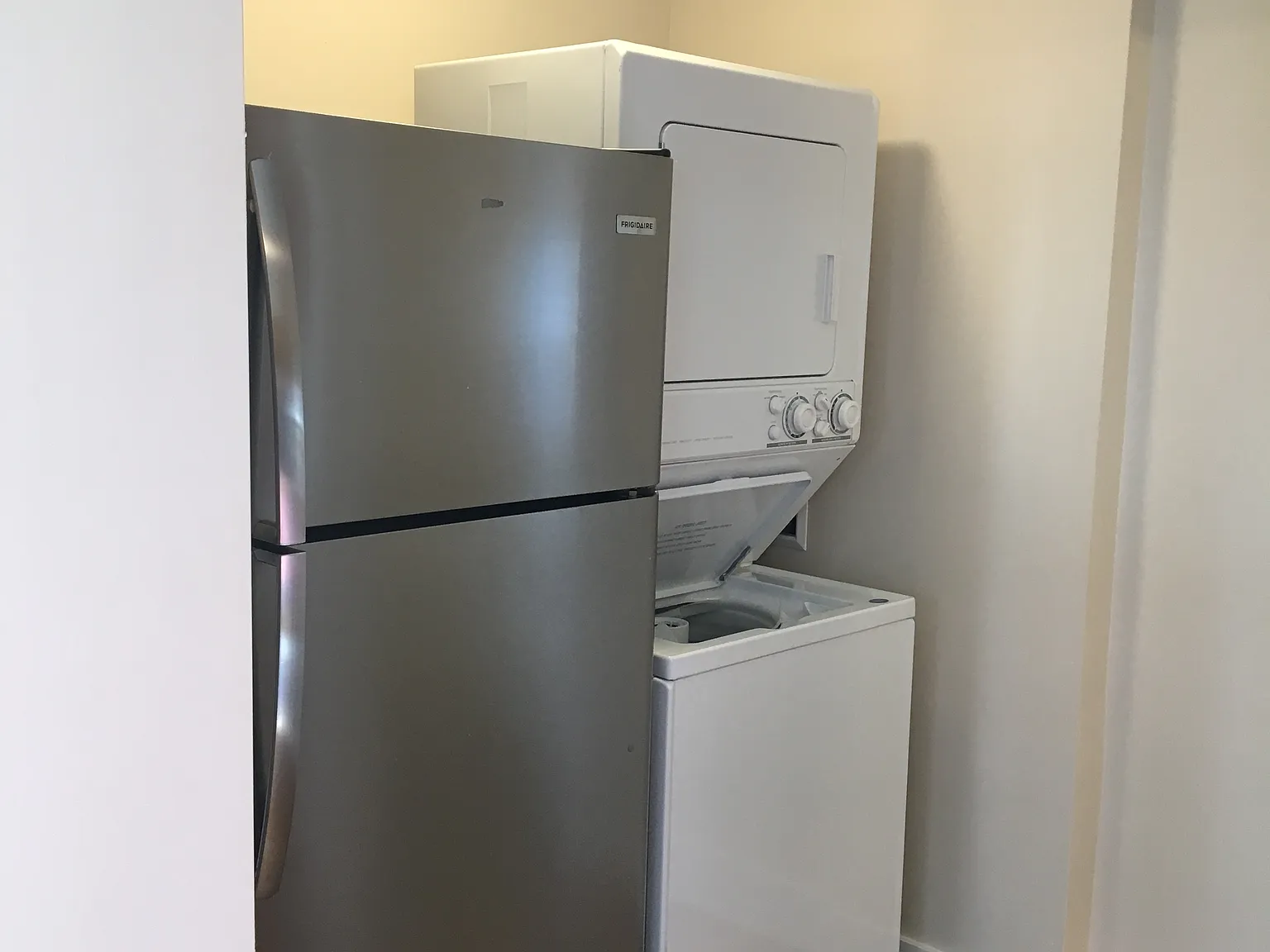 1 bed, $1,865 — Photo 3