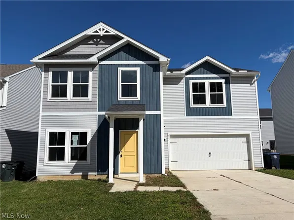 473 Auld Farm Cir, Akron, OH 44320