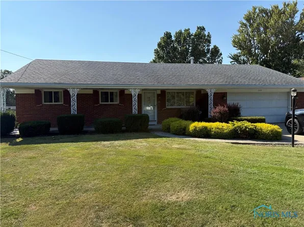 1539 Cass Rd, Maumee, OH 43537