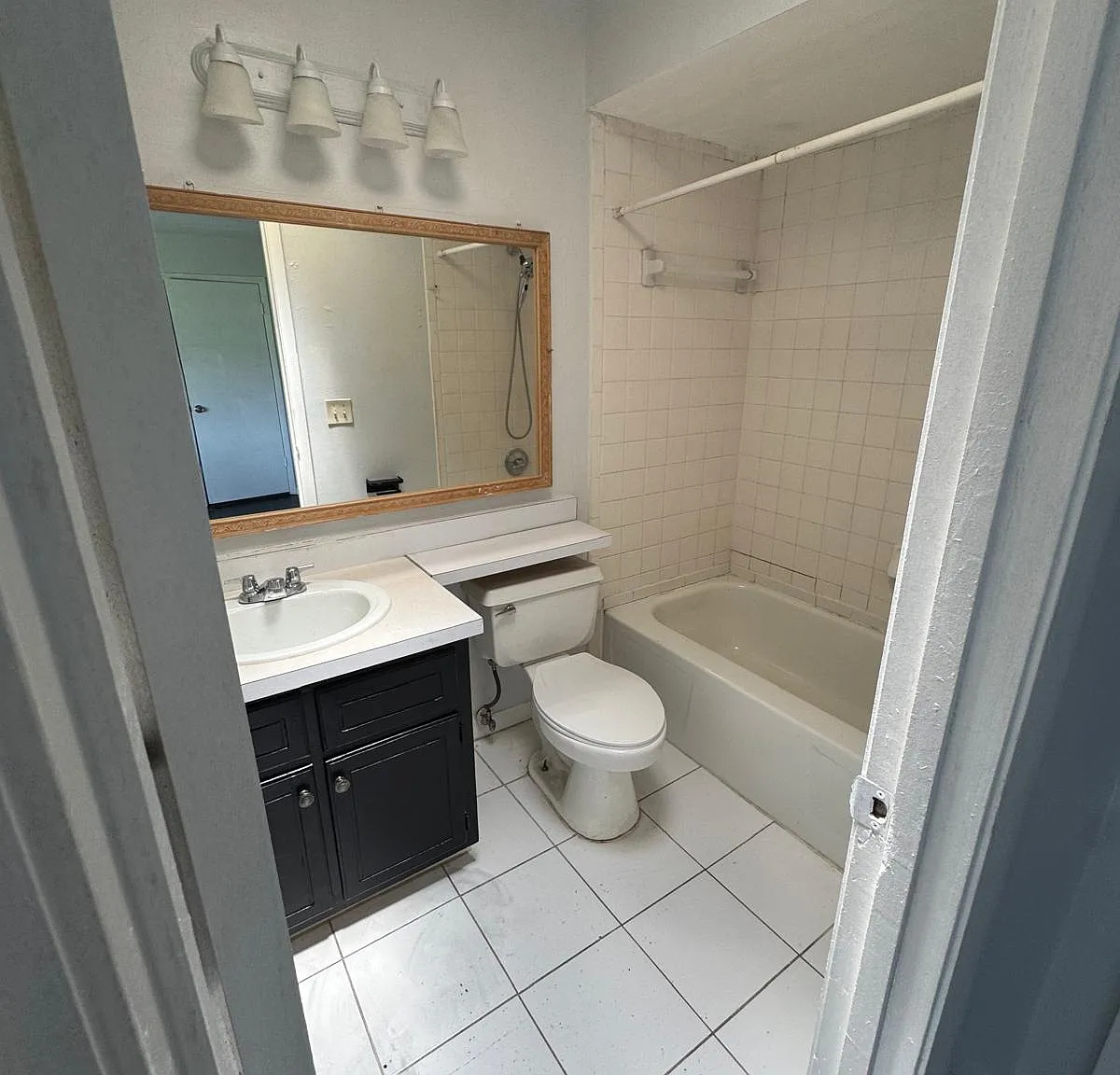 2 bed, 1270 sqft, $1,500 — Photo 2