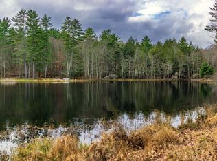 Hidden Hollow Rd, Hawley, PA 18428