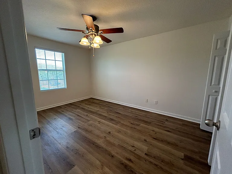 2700 Revolution St #103 — Photo 33