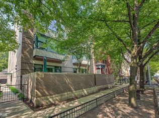 918 W Fletcher St #C, Chicago, IL 60657